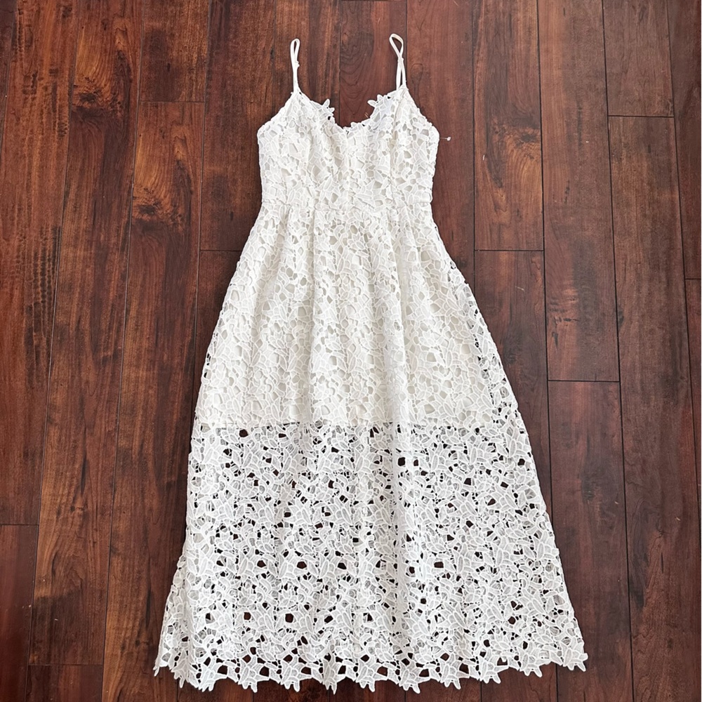 ASTR Lace A-Line Midi Dress S White